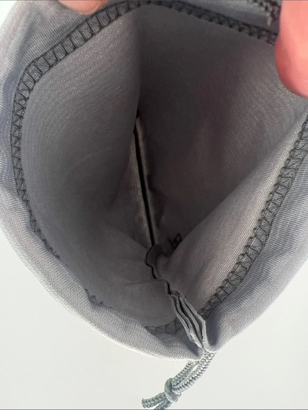 N/A drawstring closure